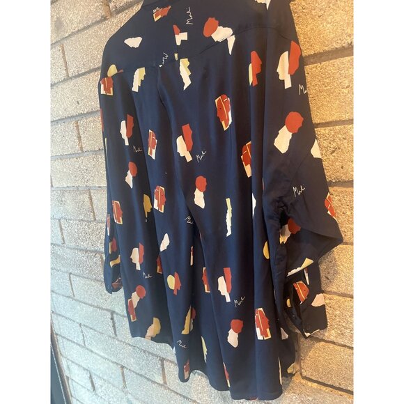 Monki Oversized Shirt in Face Print Sz M - Picture 10 of 10